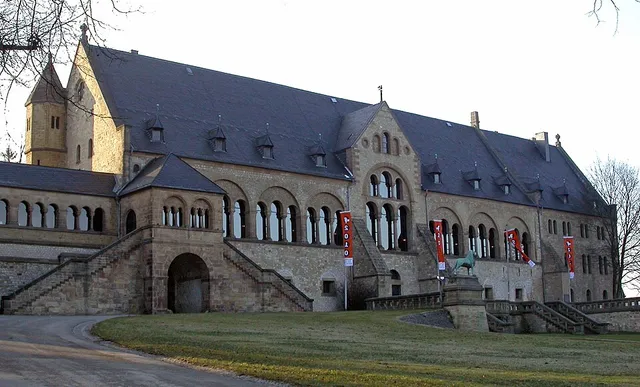 Königspfalz