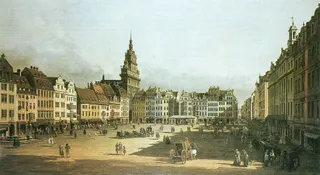 Der Altmarkt in Dresden von der Schlossgasse